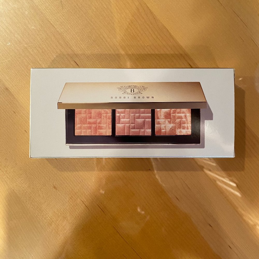 Bobbi to Glow Highlighting Trio